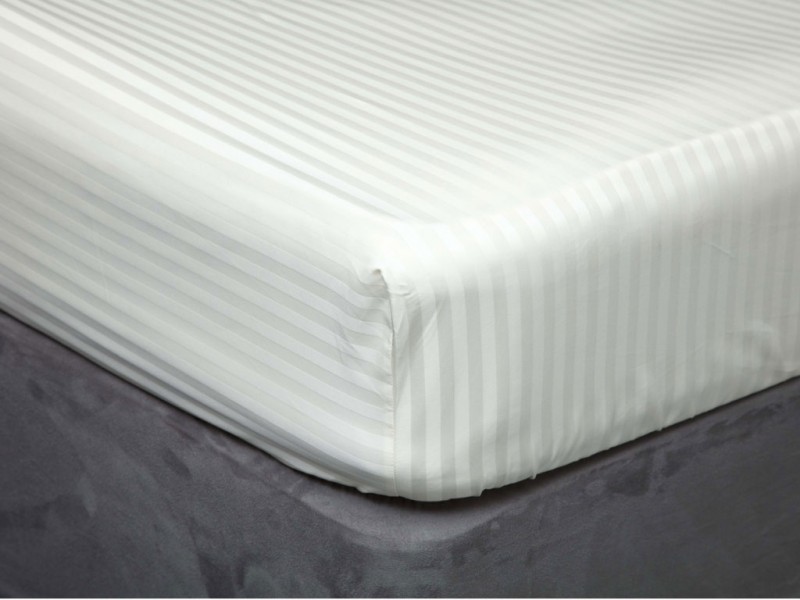 Belledorm Hotel Suite 540 Thread Count Egyptian Cotton Ivory Fitted Sheets